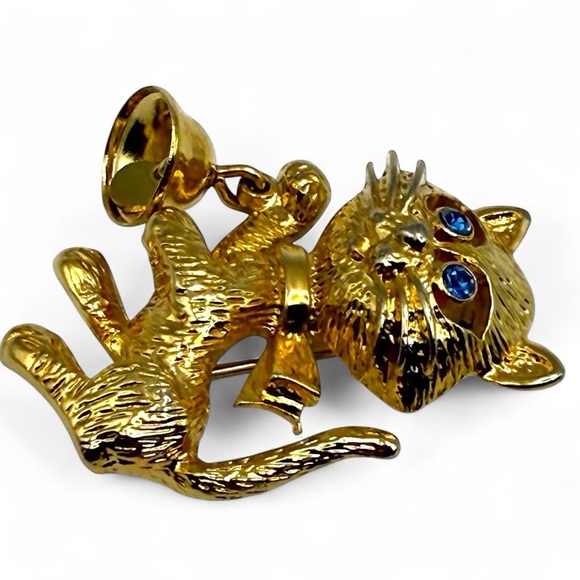 Vintage Avon Cat Bell Brooch Pin Gold Tone Rhinestone Eyes Signed Frisky Kitty - Picture 6 of 8